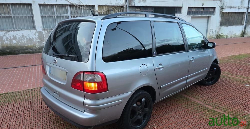 2003' Ford Galaxy 1.9 Tdi Ghia photo #6