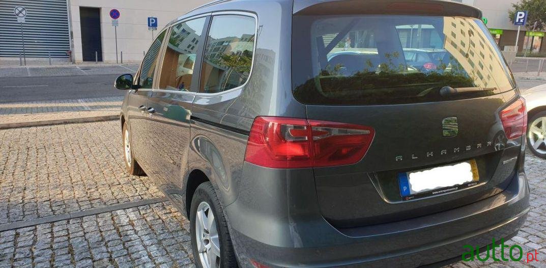 2015' SEAT Alhambra photo #2
