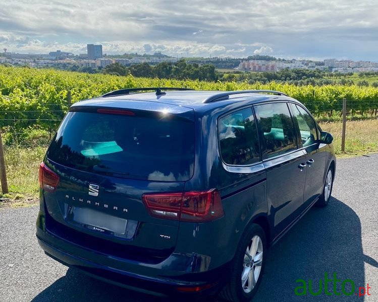 2017' SEAT Alhambra photo #3