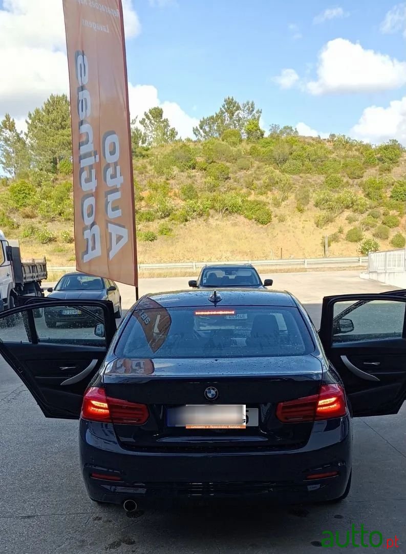 2016' BMW 318 photo #2