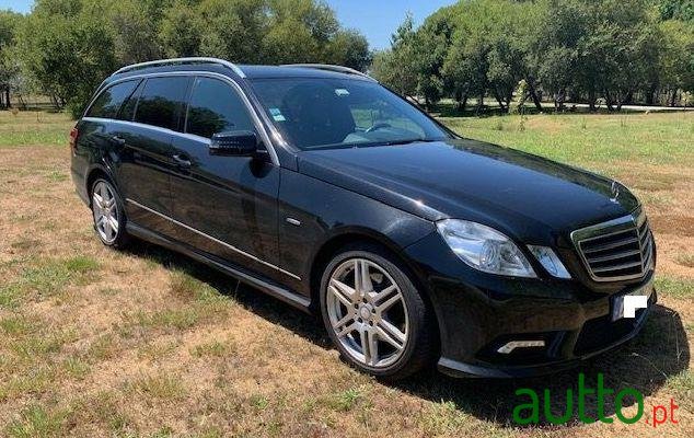 2003' Mercedes-Benz E-250 photo #4