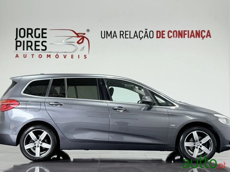 2017' BMW Série 2 D Advantage photo #3