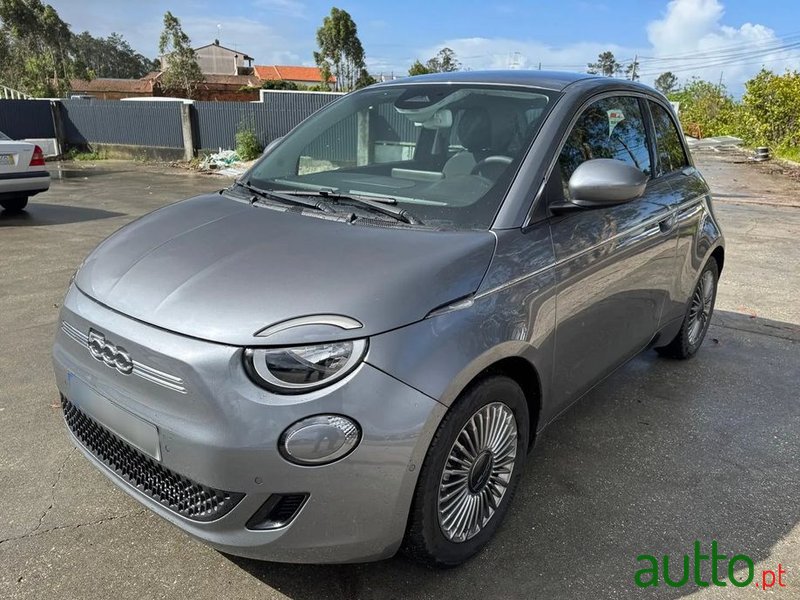2023' Fiat 500e 42 Kwh photo #1