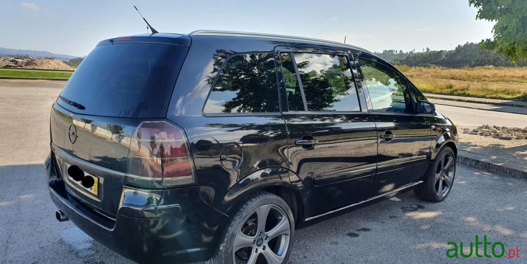 2008' Opel Zafira photo #4