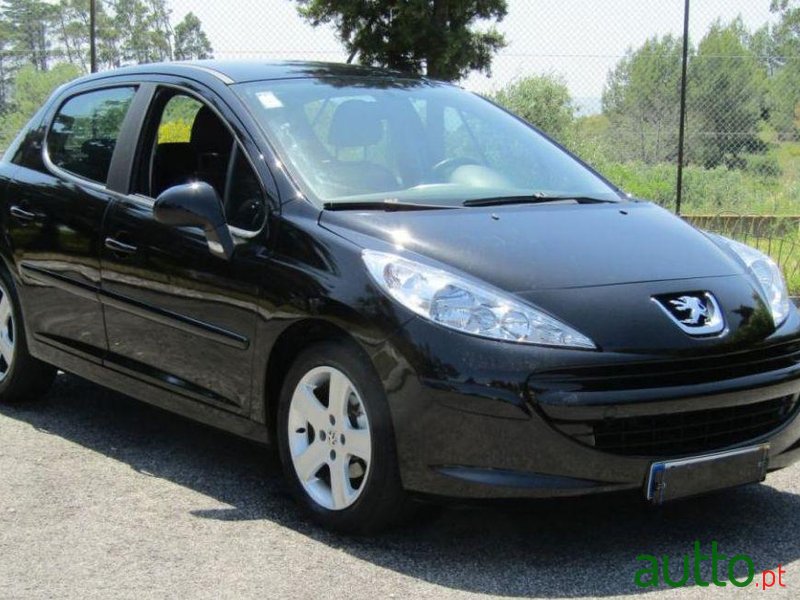 2008' Peugeot 207 1.4 Hdi Premium photo #1