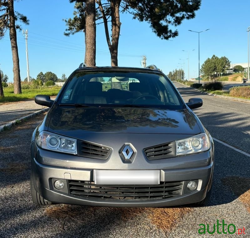 2007' Renault Megane photo #1