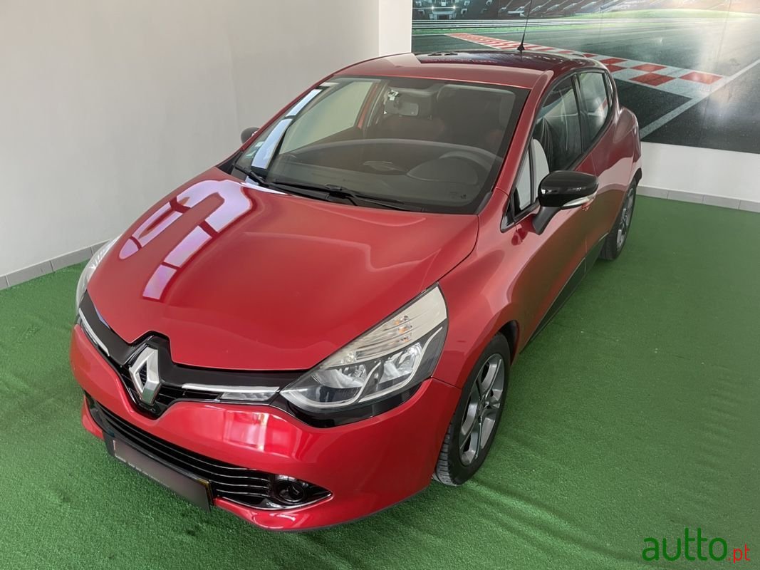 2014' Renault Clio photo #4