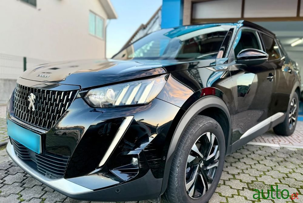 2022' Peugeot 2008 photo #5