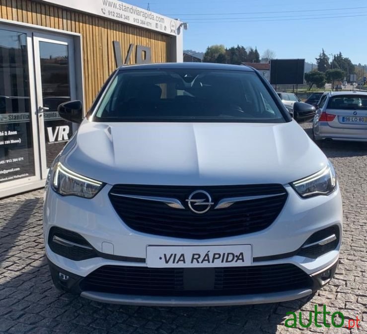 2018' Opel Grandland X photo #2