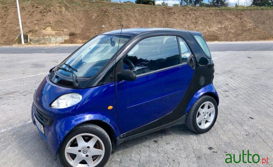 2001' Smart Fortwo Cdi photo #1
