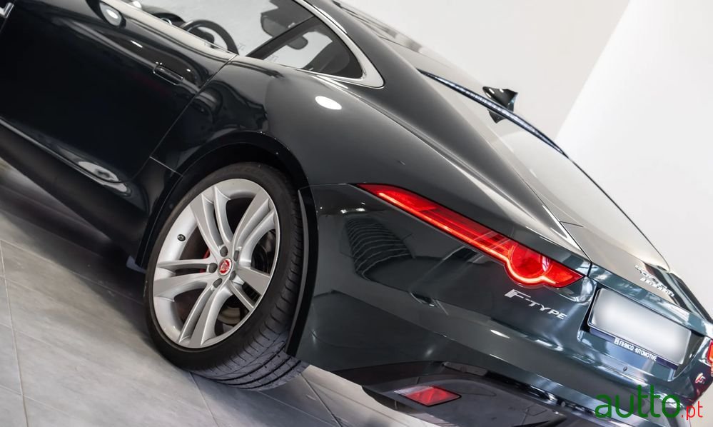 2015' Jaguar F-Type 3.0 V6 S/C S Auto photo #6