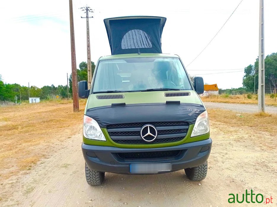 2012' Mercedes-Benz Sprinter photo #1