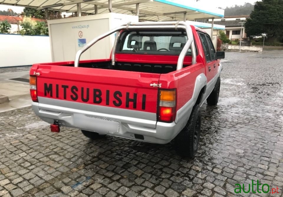 1995' Mitsubishi L 200 2.5 TD 4x4 photo #5