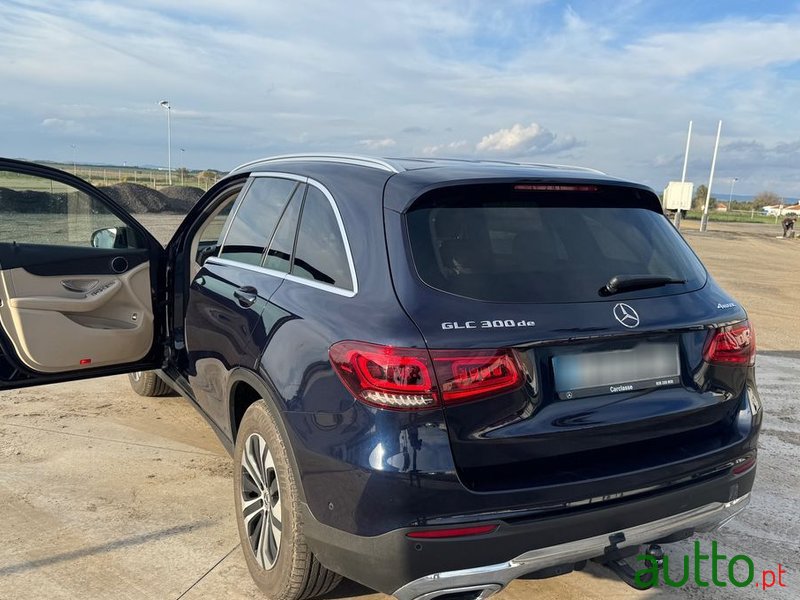 2021' Mercedes-Benz Classe Glc De 4Matic photo #6