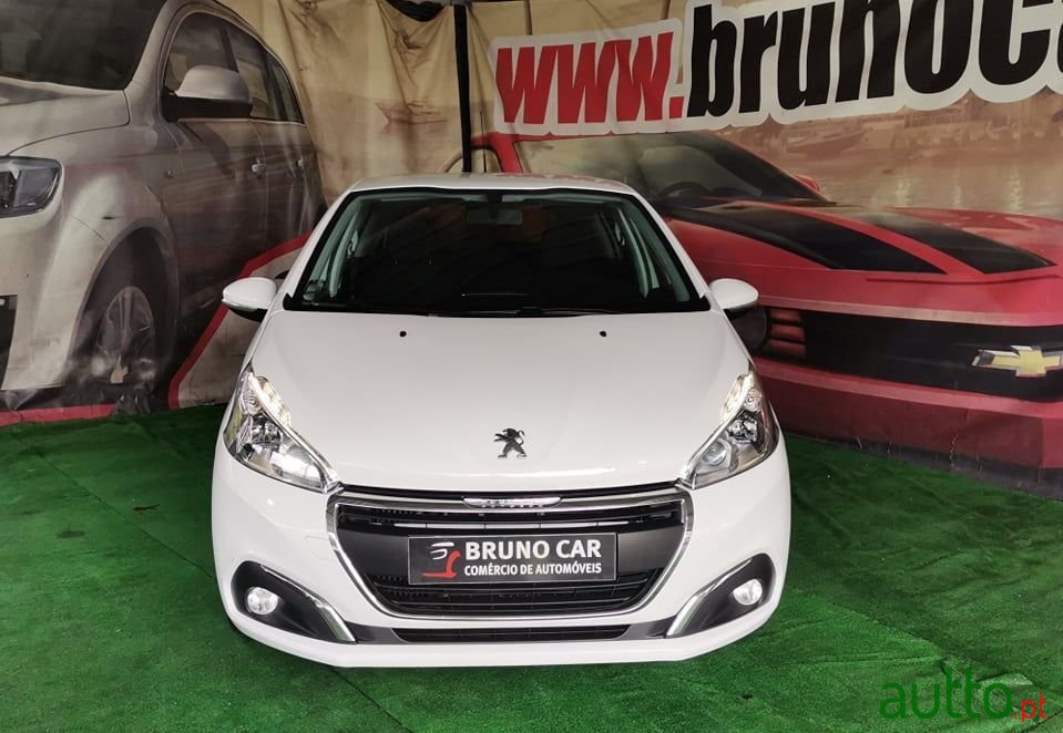 2016' Peugeot 208 photo #2