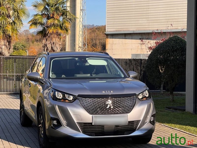 2020' Peugeot 2008 1.5 Bluehdi Allure photo #1