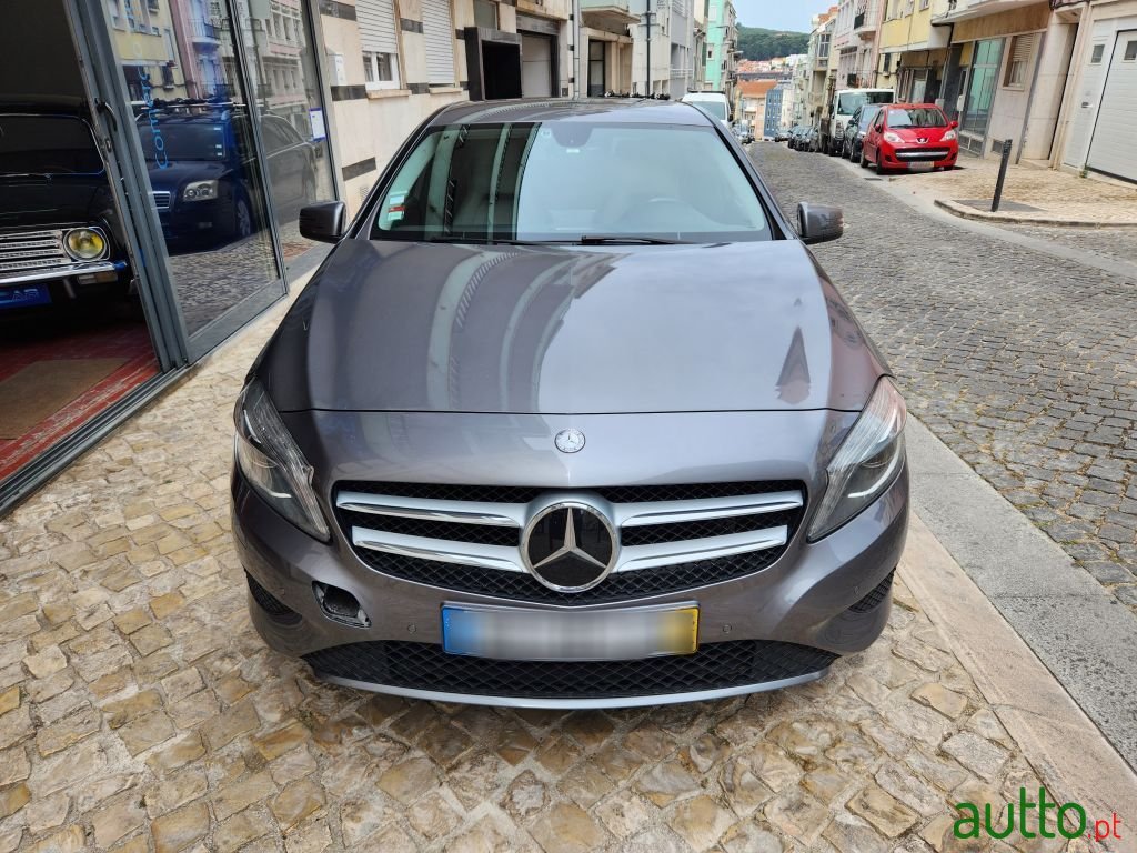 2014' Mercedes-Benz A-180 photo #1