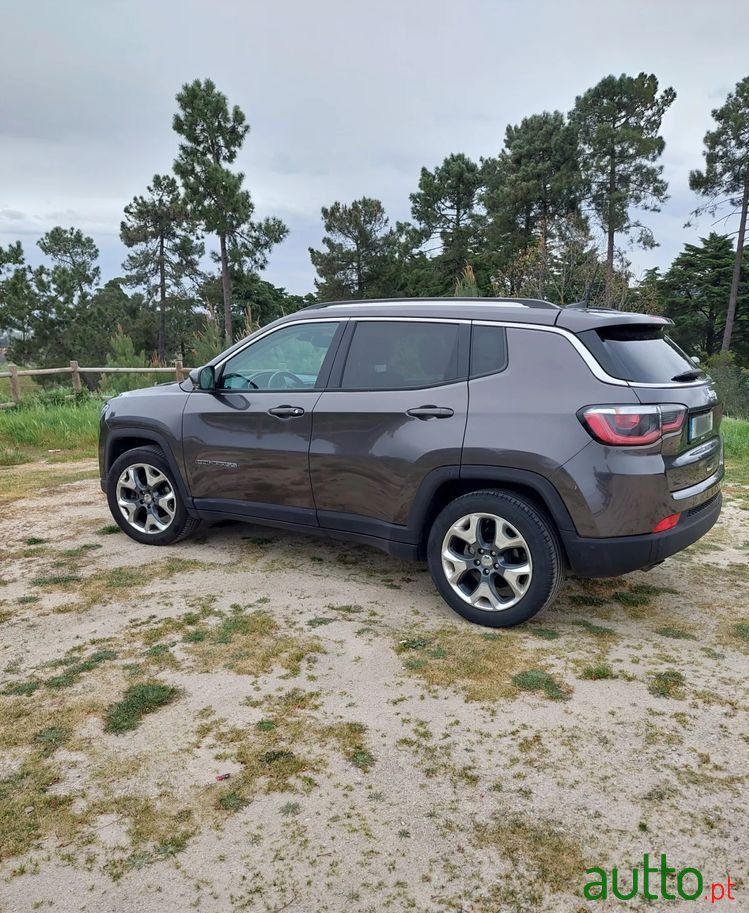 2019' Jeep Compass 1.6 M-Jet Limited photo #2