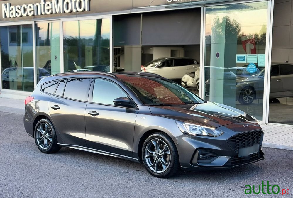 2020' Ford Focus Sw photo #3