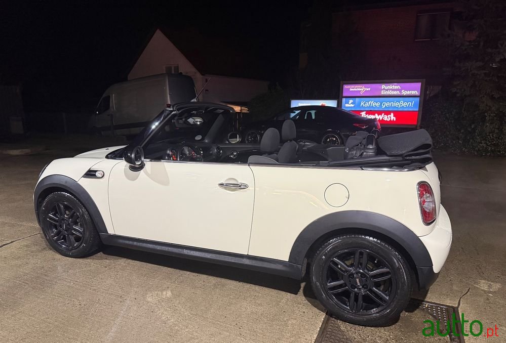 2015' MINI Cooper photo #3