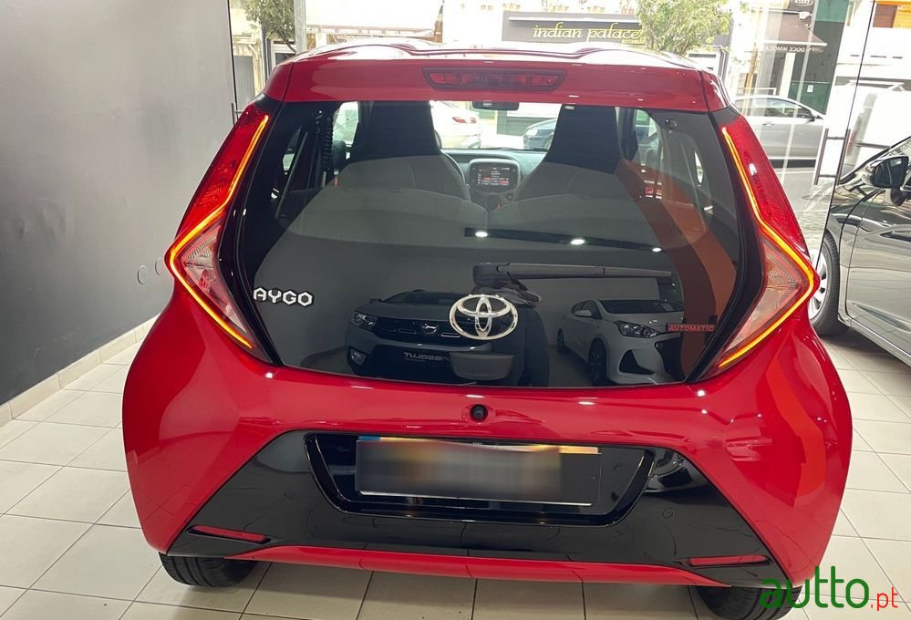 2020' Toyota Aygo photo #5