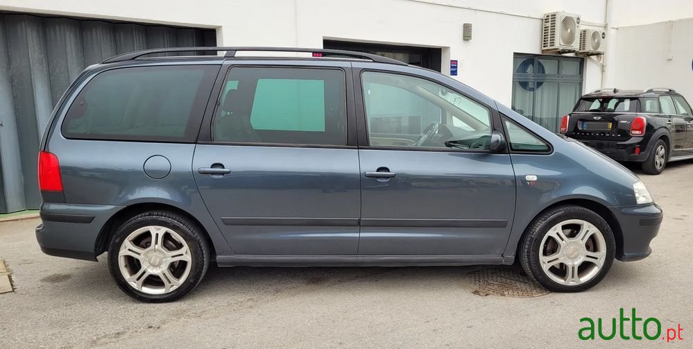 2007' SEAT Alhambra 2.0 Tdi Sport photo #3