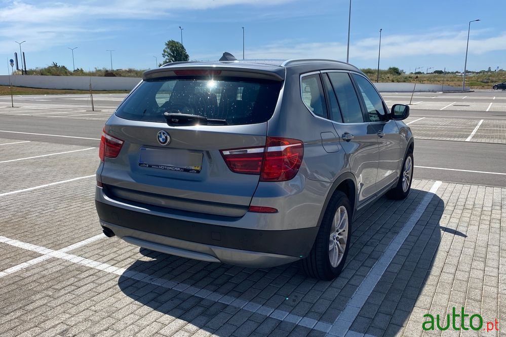 2013' BMW Série X 18 D Sdrive photo #4