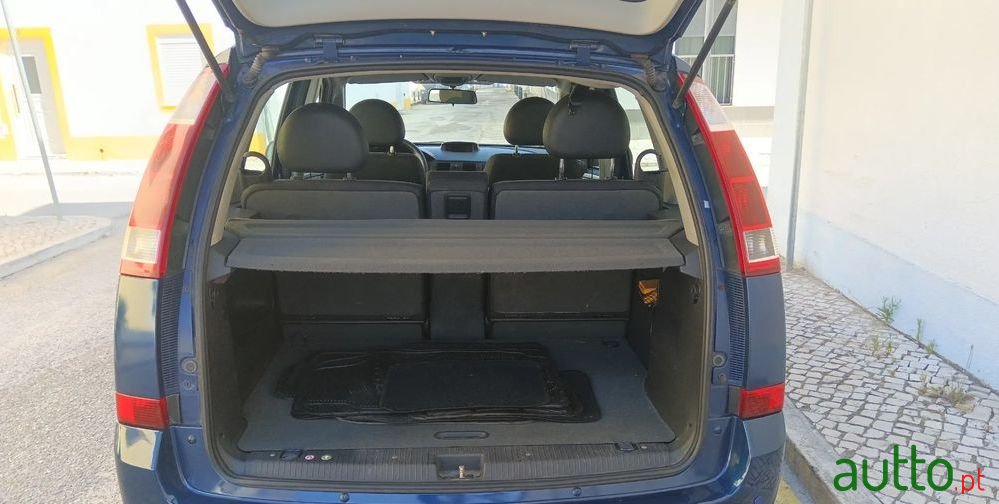 2004' Opel Meriva 1.6 Cosmo photo #4