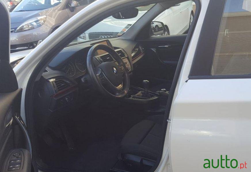 2012' BMW 116 photo #1