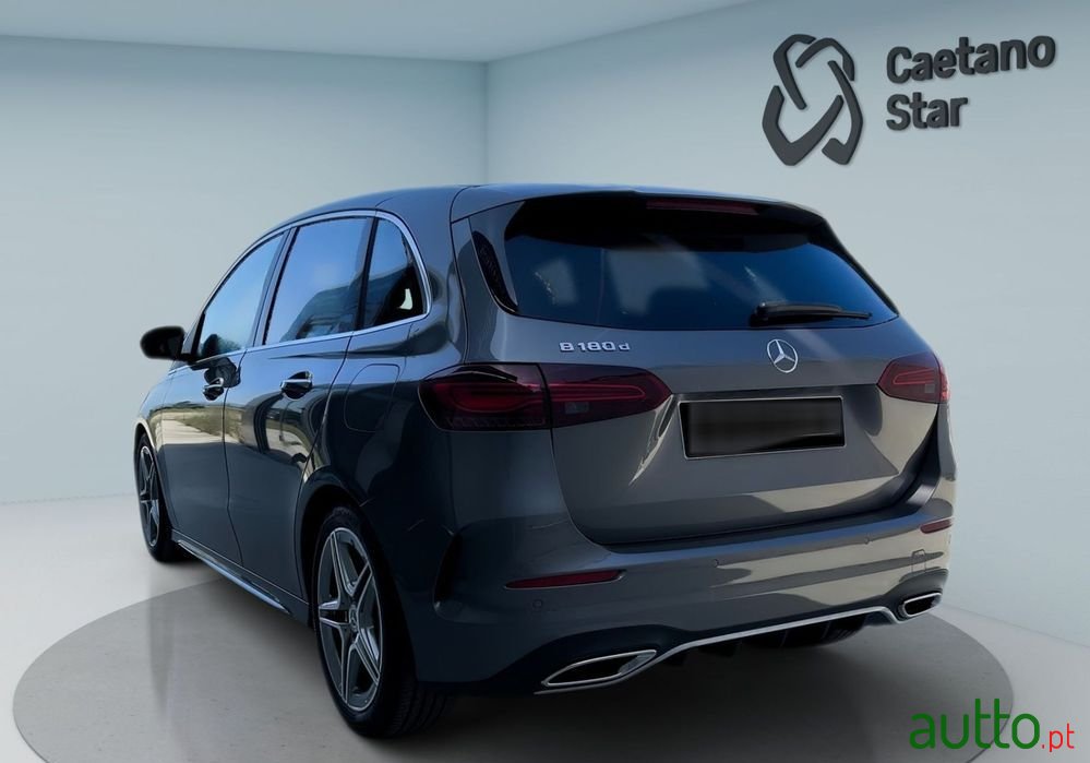 2023' Mercedes-Benz B 180 photo #6