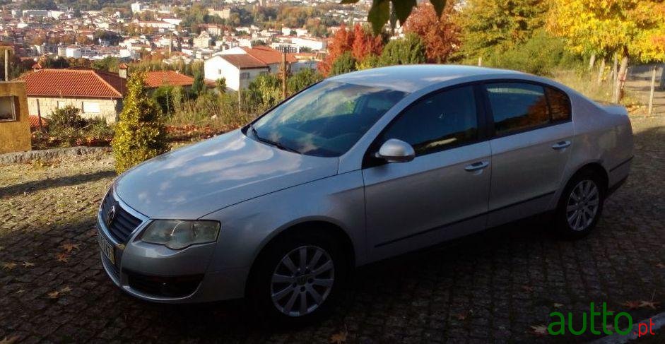 2008' Volkswagen Golf Variant photo #1