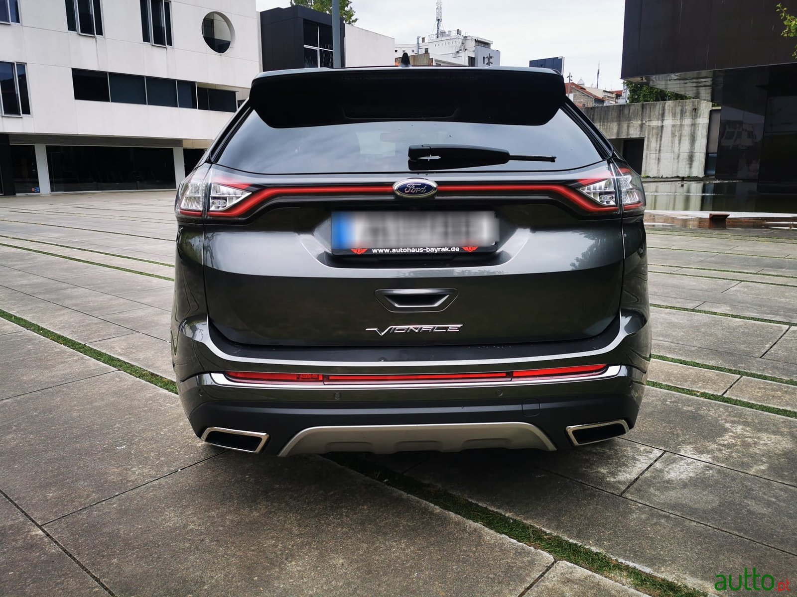 2018' Ford Edge photo #6