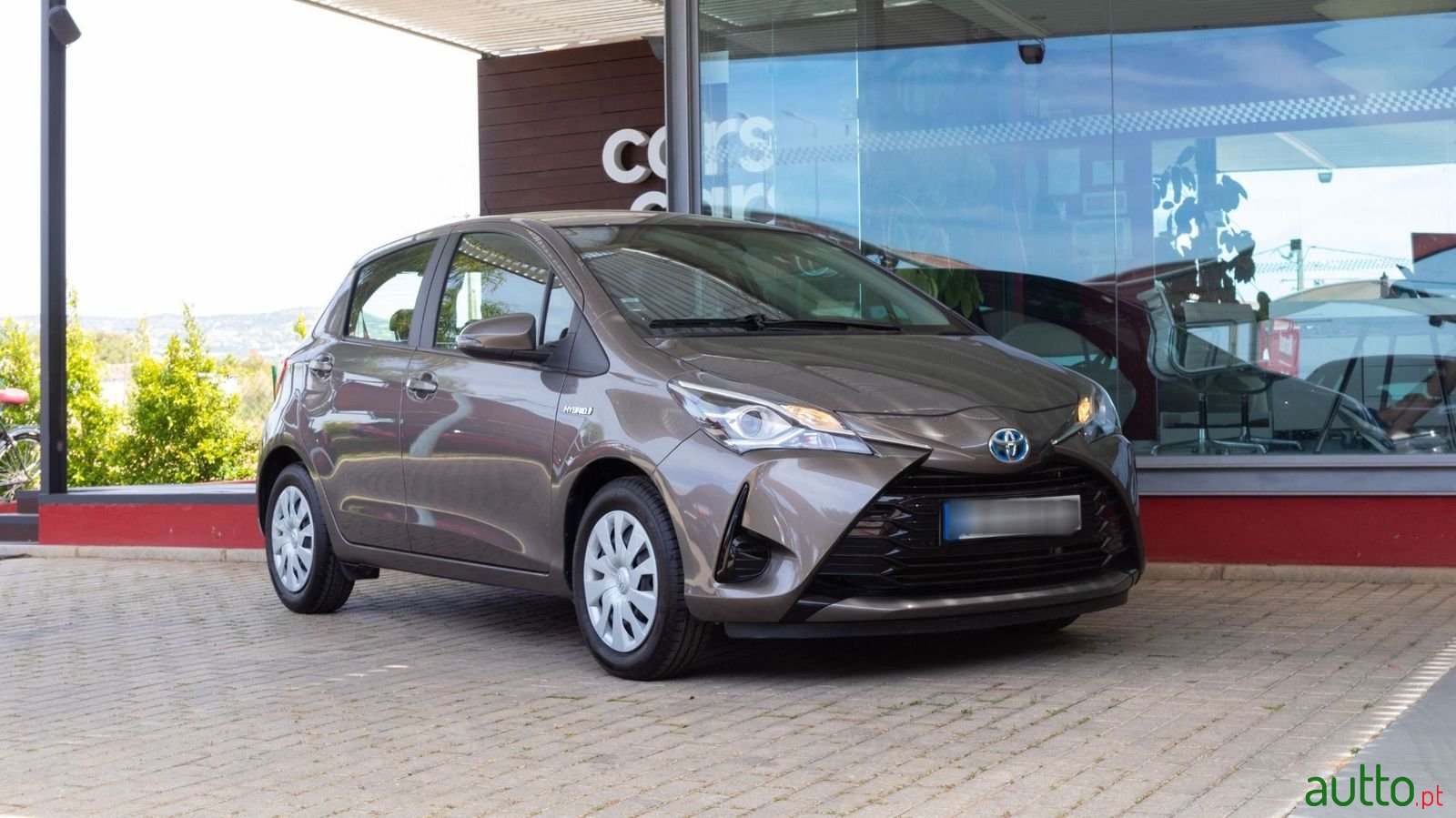 2020' Toyota Yaris photo #6
