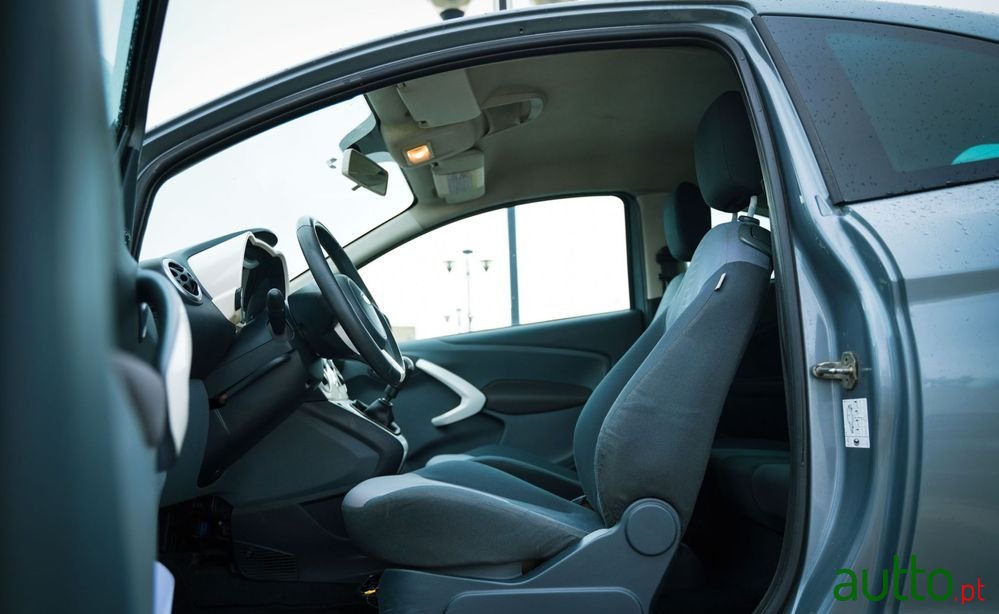 2009' Ford Ka 1.2 Titanium photo #5