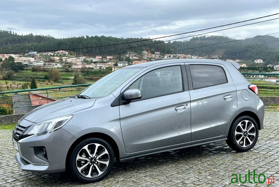 2022' Mitsubishi Space Star photo #2