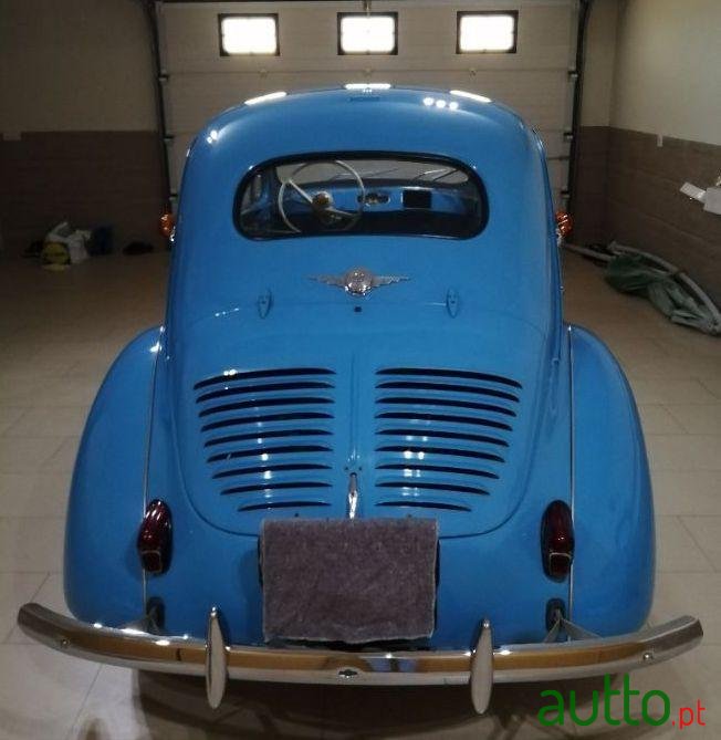1952' Renault 4 photo #3