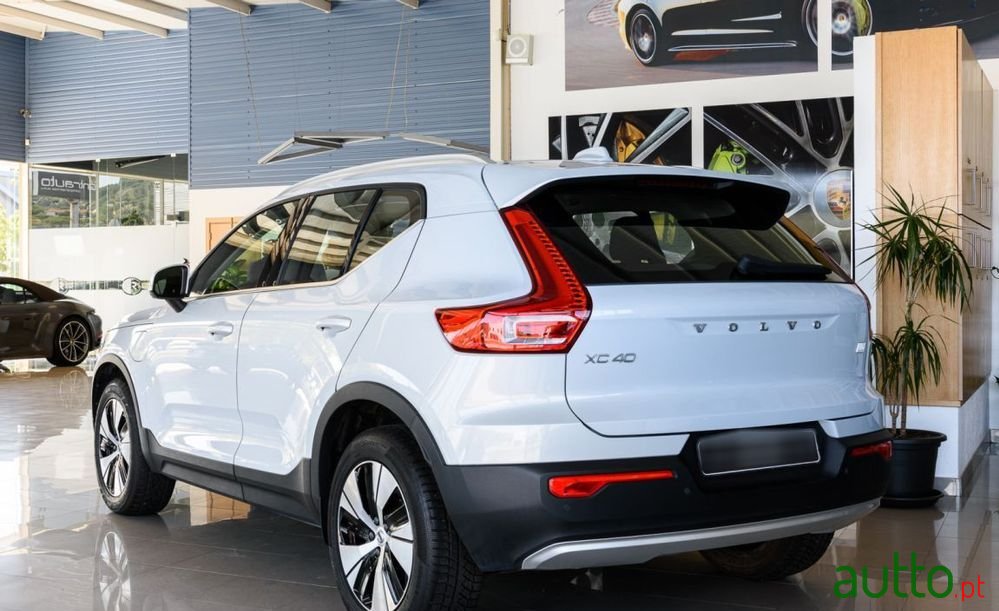 2020' Volvo Xc 40 photo #6