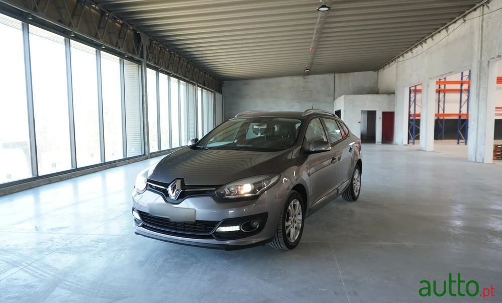 2014' Renault Megane photo #1
