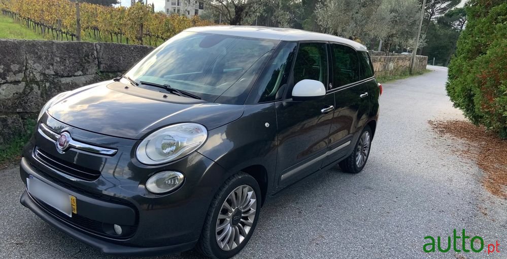 2015' Fiat 500L Living photo #1