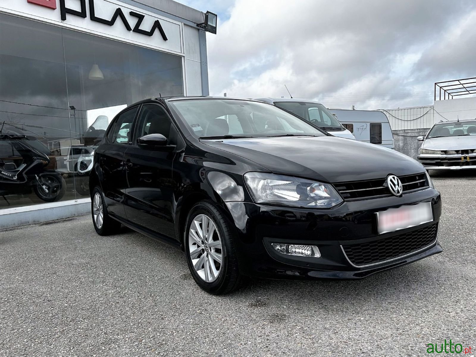 2012' Volkswagen Polo photo #3