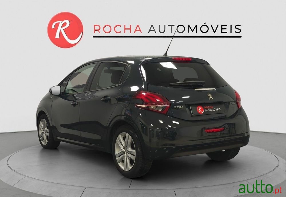 2017' Peugeot 208 1.2 Puretech Active photo #5