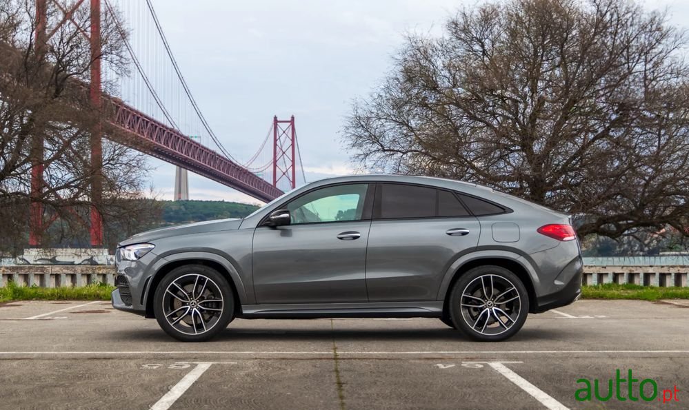 2022' Mercedes-Benz Classe Gle photo #3