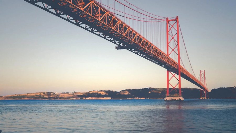 Terceira ponte sobre o Tejo anunciada mas circulação de carros não está garantida