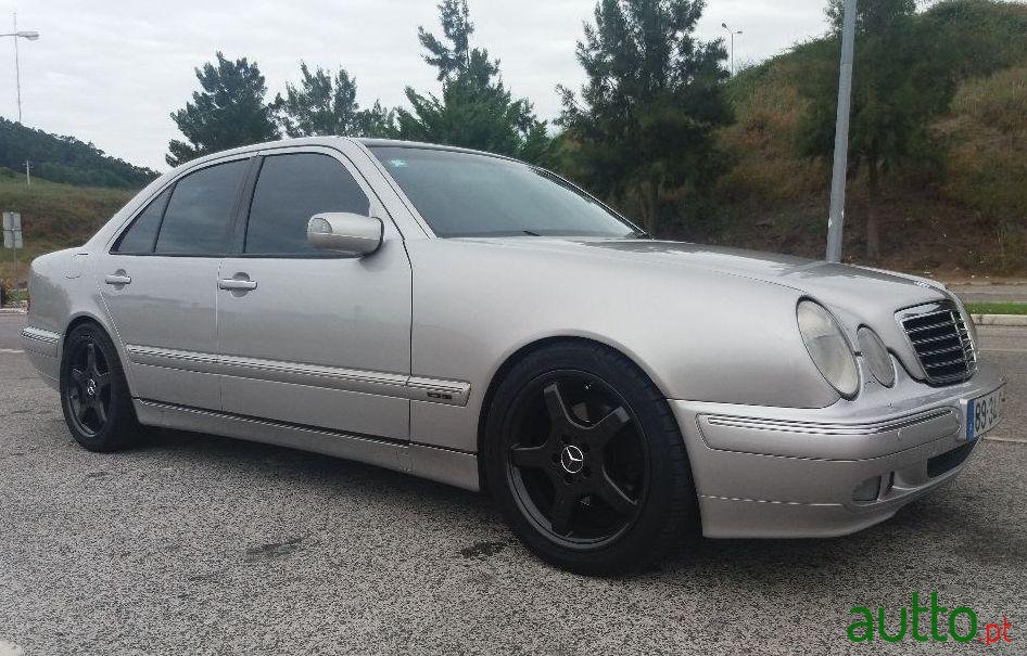 1999' Mercedes-Benz E-200 Avantgard photo #4