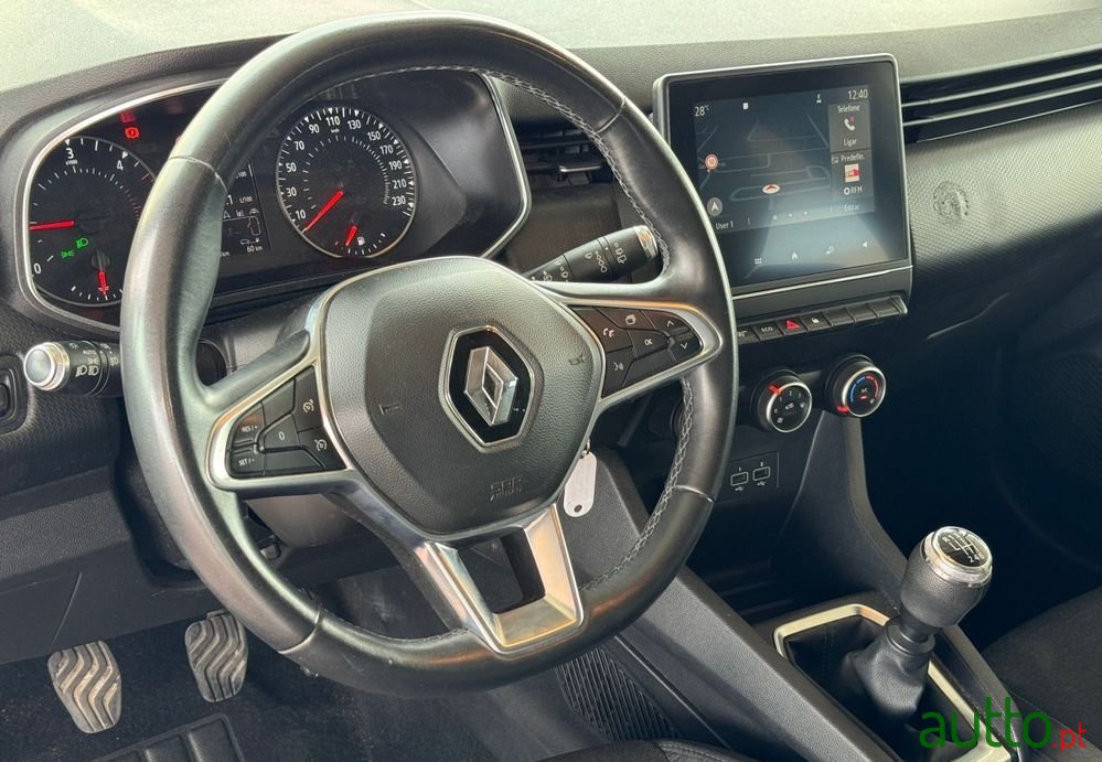 2020' Renault Clio 1.5 Blue Dci Intens photo #5