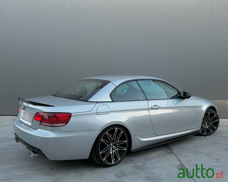 2008' BMW 320 D Cabrio photo #4