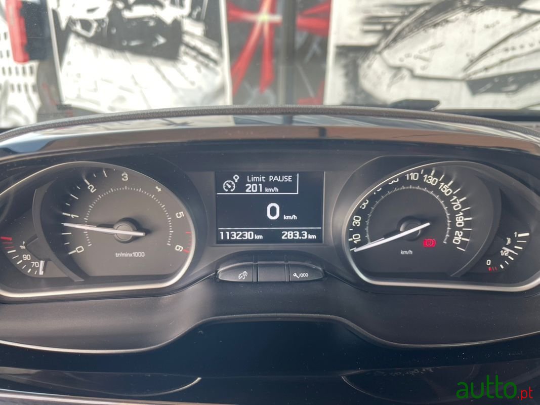 2017' Peugeot 208 photo #4