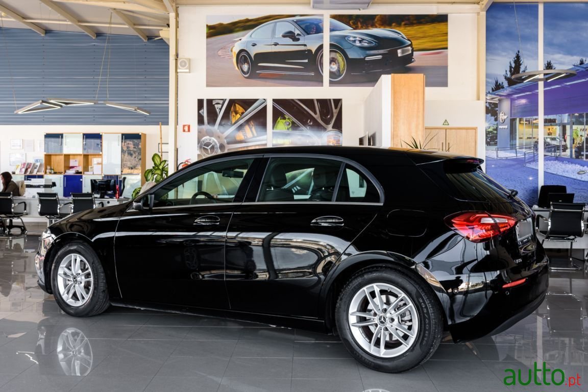 2020' Mercedes-Benz A-160 photo #3
