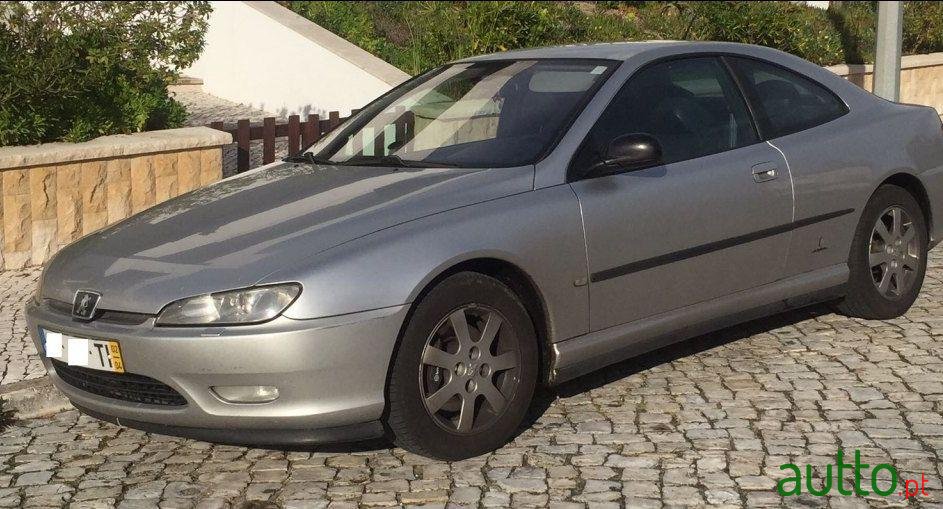 2002' Peugeot 406 Coupé 2.2 Hdi photo #2