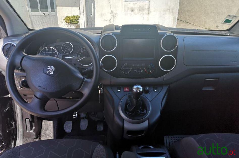 2016' Peugeot Partner 1.6 Bluehdi Style photo #4